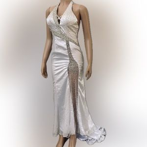 Exclusive for Diamonds bridal & formal dress